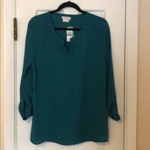 VanHeusen long sleeve green blouse Size L